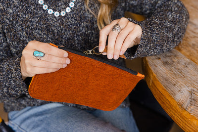Modern 2-Tone Pouch